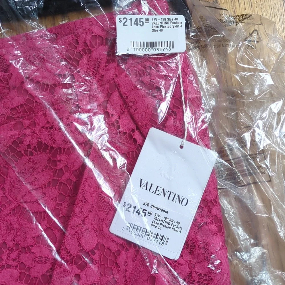 NWT $2145 Valentino Lace Pleated Skirt In Fuchsia Size EU 40, US Women's 4 - Picture 6 of 7